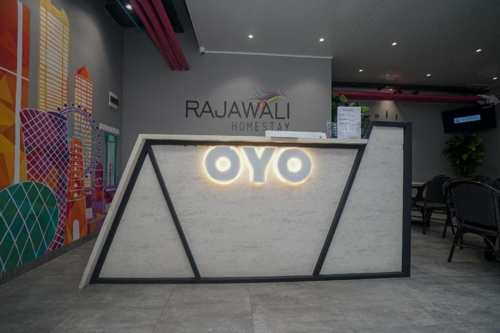 Oyo 568 Rajawali Homestay Palembang Extérieur photo