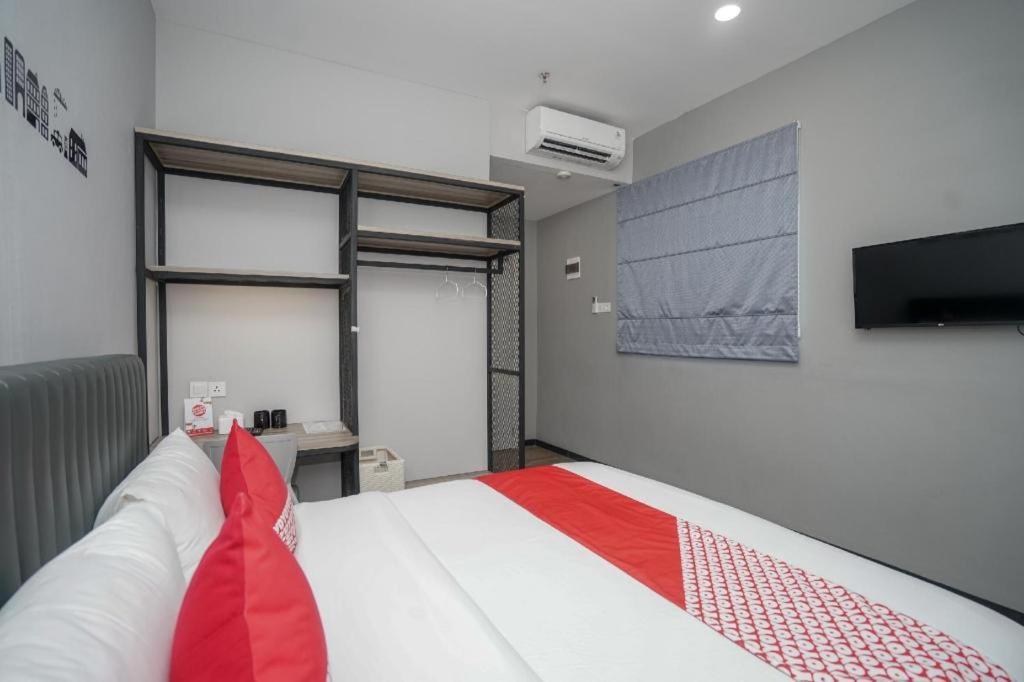 Oyo 568 Rajawali Homestay Palembang Extérieur photo