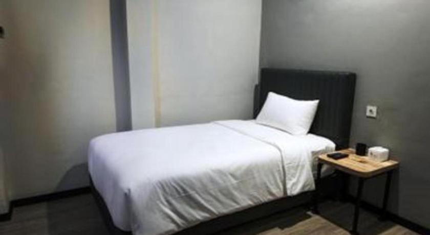 Oyo 568 Rajawali Homestay Palembang Extérieur photo